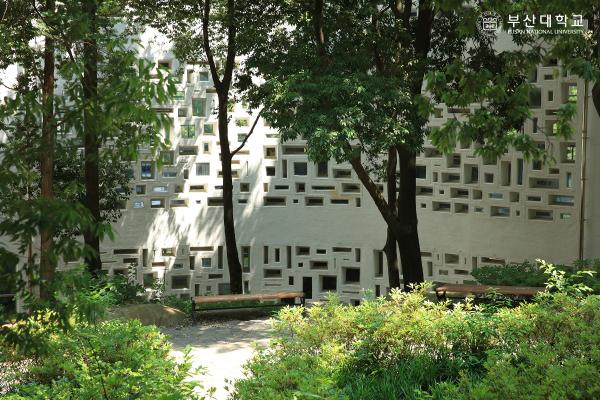 申请韩国釜山大学本科留学需要哪些材料？